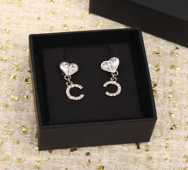 2023 luxury quality charm stud earring with crystal beads in 18k gold plated heart design have box stamp ps7015b2208049, Golden
2023 luxury quality charm stud earring with crystal beads in 18k gold plated heart design have box stamp ps7015b2208049, Golden