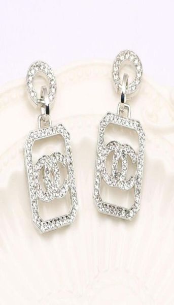 2colors designer earrings ear stud designers 18k gold plated brand letters fashion women crystal rhinestone earring wedding party 3593977, Golden;silver
2colors designer earrings ear stud designers 18k gold plated brand letters fashion women crystal rhinestone earring wedding party 3593977, Golden;silver