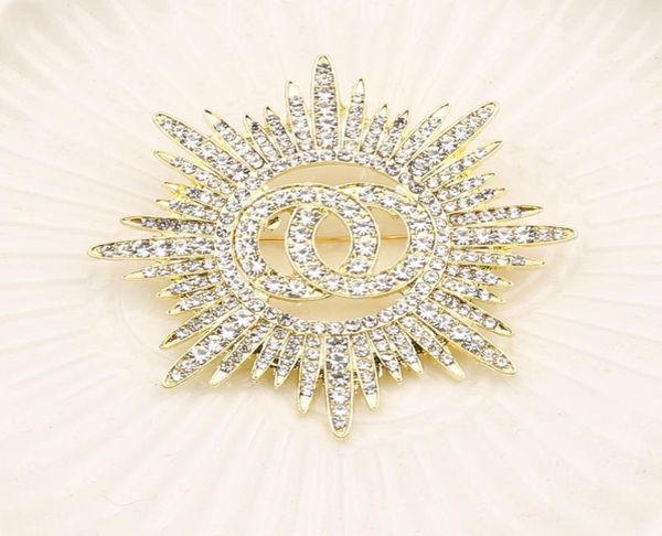luxury designer brand letter pins brooches sweet women gold silver crysatl pearl rhinestone cape buckle brooch suit pin womens wed4261286, Gray
luxury designer brand letter pins brooches sweet women gold silver crysatl pearl rhinestone cape buckle brooch suit pin womens wed4261286, Gray