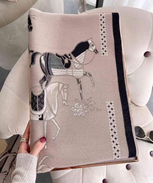 2021 warm and comfortable ladies wool scarf size 18070cm classic horse shawl can be whole without box6076200, Blue;gray
2021 warm and comfortable ladies wool scarf size 18070cm classic horse shawl can be whole without box6076200, Blue;gray