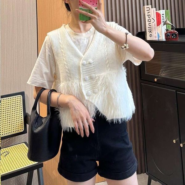 splicing cardigan fashionable vest for women autumn style temperament long hair imitation mink knitted, Black;white
splicing cardigan fashionable vest for women autumn style temperament long hair imitation mink knitted, Black;white