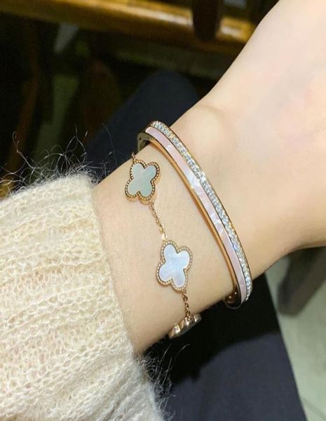 wholeslae brand original 925 sterling silver four leaf flower jewelry for women 5 flower bracelet with mother pearl shell clover j9750229, Golden;silver
wholeslae brand original 925 sterling silver four leaf flower jewelry for women 5 flower bracelet with mother pearl shell clover j9750229, Golden;silver