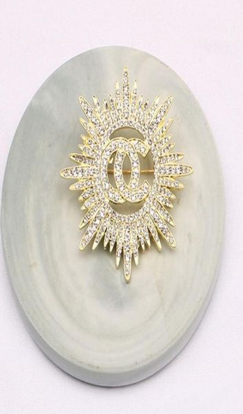 small sweet wind sunflowers design brooch women full crystal rhinestone c letters brooches suit pin fashion jewelry clothing decor8374500, Gray
small sweet wind sunflowers design brooch women full crystal rhinestone c letters brooches suit pin fashion jewelry clothing decor8374500, Gray
