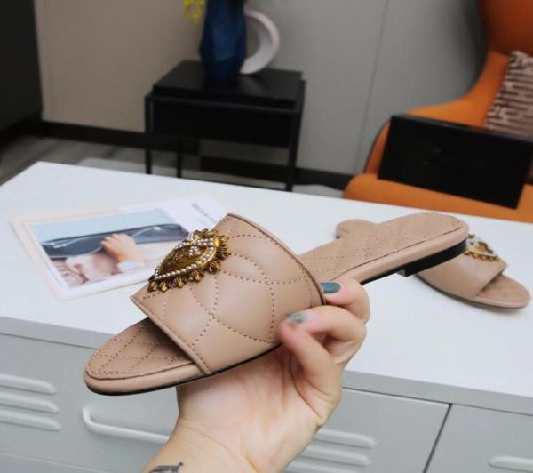 2022 sandals shoes fashion slipper desert sand resin earth brown summer platform sandale runner triple black bone white men slippers 35-4320
2022 sandals shoes fashion slipper desert sand resin earth brown summer platform sandale runner triple black bone white men slippers 35-4320