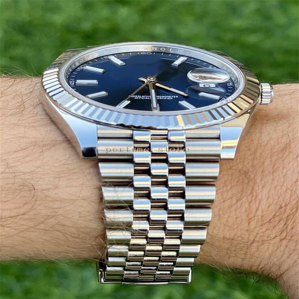 luxury wristwatch automatic men's datejust 41 126334 fluted bezel blue index jubilee 2023315t, Slivery;brown
luxury wristwatch automatic men's datejust 41 126334 fluted bezel blue index jubilee 2023315t, Slivery;brown