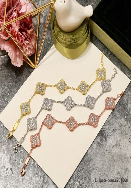 exquisite five flowers inlaid with diamond windmill bracelet copper plated three colors3477679, Golden;silver
exquisite five flowers inlaid with diamond windmill bracelet copper plated three colors3477679, Golden;silver