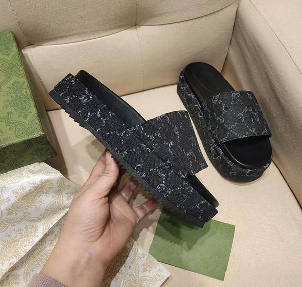 slide designer womens g sandals mens slippers flip flops luxury flat thick bottom embroidery printed jelly rubber leather women dr7466003, Black
slide designer womens g sandals mens slippers flip flops luxury flat thick bottom embroidery printed jelly rubber leather women dr7466003, Black