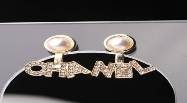 23ss mixed fashion letters stud small sweet wind luxurious 925 silver designer women crystal rhinestone pearl earring jewelry acce9604270, Golden;silver
23ss mixed fashion letters stud small sweet wind luxurious 925 silver designer women crystal rhinestone pearl earring jewelry acce9604270, Golden;silver