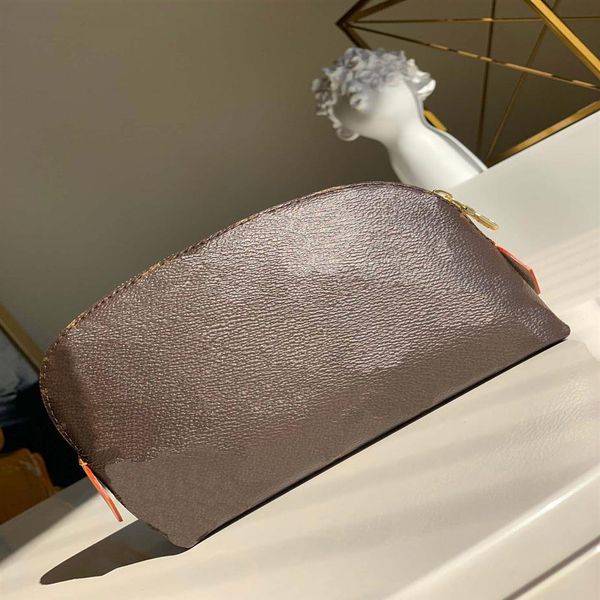 women cosmetic bag toilet pouch genuine leather toiletry case fashion designer make up bags wash302h
women cosmetic bag toilet pouch genuine leather toiletry case fashion designer make up bags wash302h