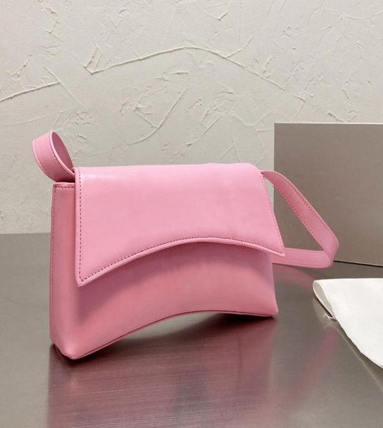 2022 luxury designers hourglass bag messenger bag fashion allmatch chains cover handbags thread shoulder bags card holders purses9082662, Red;black
2022 luxury designers hourglass bag messenger bag fashion allmatch chains cover handbags thread shoulder bags card holders purses9082662, Red;black