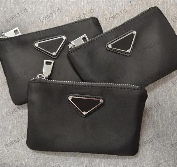 designer keychain womens fashion key ring for men brand black coin holder keychains luxury keychain small purses keyrings with box7309677, Silver
designer keychain womens fashion key ring for men brand black coin holder keychains luxury keychain small purses keyrings with box7309677, Silver