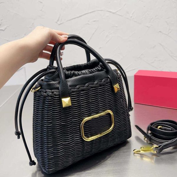handmade straw handbag raffia woven balck tote slanting shoulder clutch strap fashion single messengers purses 230905
handmade straw handbag raffia woven balck tote slanting shoulder clutch strap fashion single messengers purses 230905