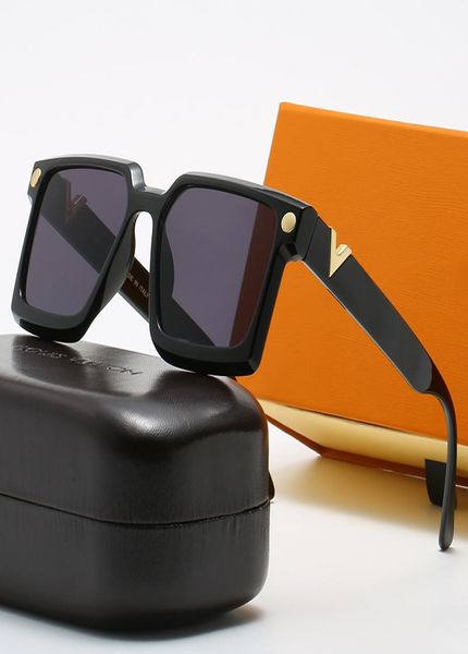 

brand v designer sunglass metal hinge sunglasses men glasses women sun glass uv400 lens with cases and box4690031, White;black