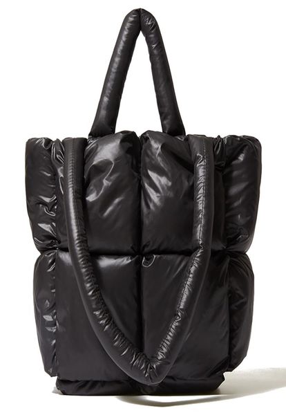 large puffer tote bag trendy luxury quilted cotton padded handbags for women winter soft puffer down padding shoulder bags1418813
large puffer tote bag trendy luxury quilted cotton padded handbags for women winter soft puffer down padding shoulder bags1418813