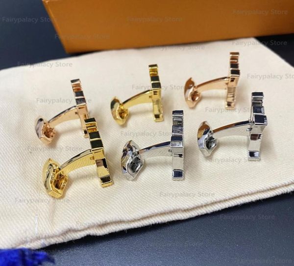 luxury designer cuff links men classic letters cufflinks shirt accessories wedding gifts fashion jewelry8726175, Silver
luxury designer cuff links men classic letters cufflinks shirt accessories wedding gifts fashion jewelry8726175, Silver