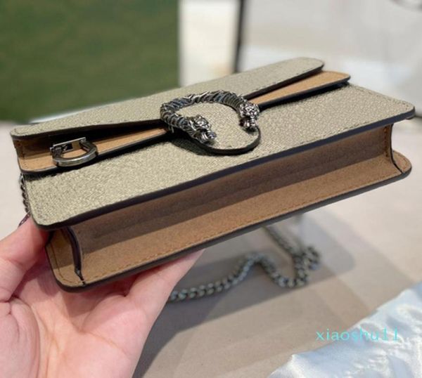 classic luxury fashion brand wallet vintage lady brown leather mini 17cm handbag designer chain shoulder bag with box whole 202150213, Red;black
classic luxury fashion brand wallet vintage lady brown leather mini 17cm handbag designer chain shoulder bag with box whole 202150213, Red;black