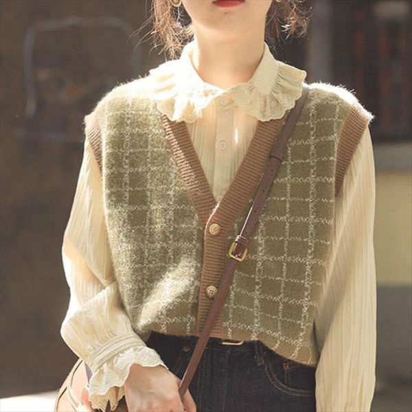v neck vest womens knitted versatile short autumn and winter retro western style shirt sweater coat, Black;white
v neck vest womens knitted versatile short autumn and winter retro western style shirt sweater coat, Black;white