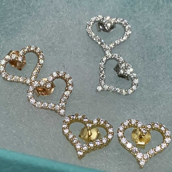simple fashion t home 925 sterling silver love earrings minority design diamond inlaid heart-shaped advanced sense earrings temperament, Golden;silver
simple fashion t home 925 sterling silver love earrings minority design diamond inlaid heart-shaped advanced sense earrings temperament, Golden;silver