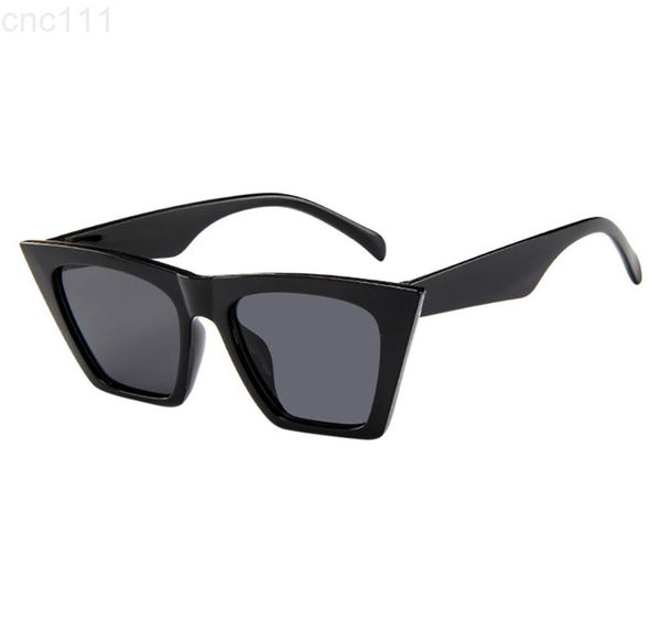 ladies oversized retro cat eye sun glasses fashion sunglasses women vintage metal mirror2171489, White;black
ladies oversized retro cat eye sun glasses fashion sunglasses women vintage metal mirror2171489, White;black