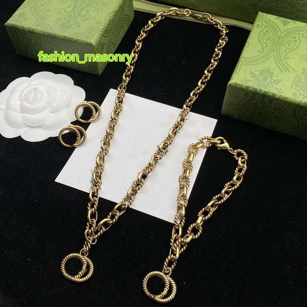 fashion designer letter necklace for couple retro hip hop lovers gift personality silver plated chain necklace jewelry
fashion designer letter necklace for couple retro hip hop lovers gift personality silver plated chain necklace jewelry