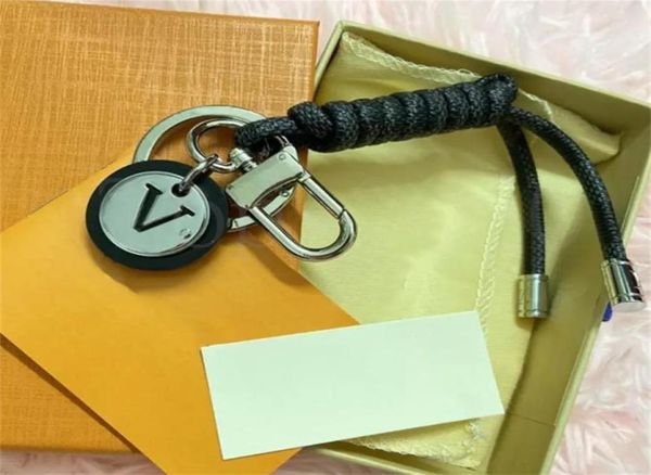 2022 popular designer keychain lovers car key buckle luxury brand leather handmade carabiner keychains for men women bags pendant 5058187, Silver
2022 popular designer keychain lovers car key buckle luxury brand leather handmade carabiner keychains for men women bags pendant 5058187, Silver