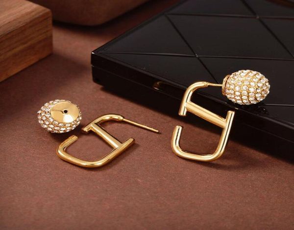women designer earrings womens diamonds ear studs v letter fashion lady exquisite jewelry gold color ladies elegant earring hersb4312405, Golden
women designer earrings womens diamonds ear studs v letter fashion lady exquisite jewelry gold color ladies elegant earring hersb4312405, Golden