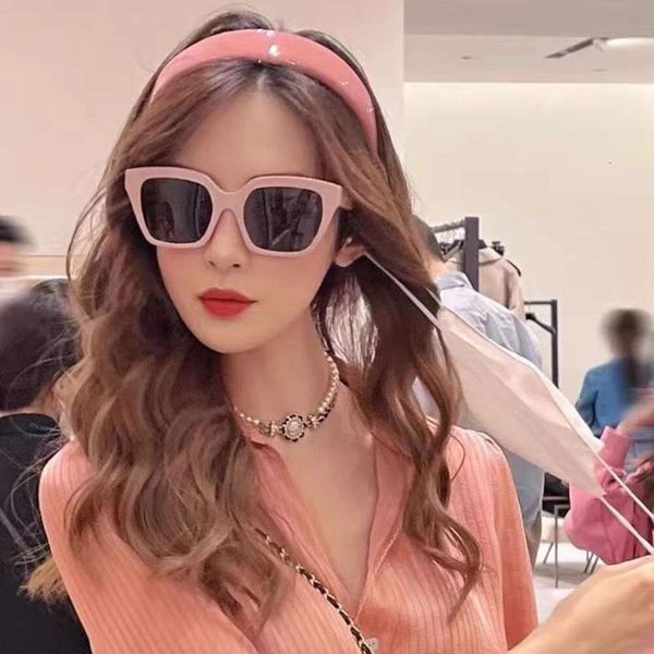 pink sunglasses female tide korean style reductive street s anti ultraviolet fashion all match small face, White;black
pink sunglasses female tide korean style reductive street s anti ultraviolet fashion all match small face, White;black