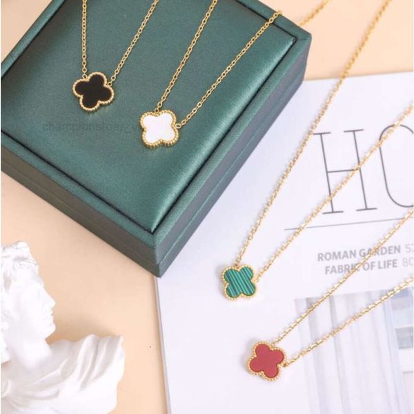 18k gold plated necklaces luxury designer necklace flowers four-leaf clover cleef fashional pendant necklace wedding party jewelry no box, Silver
18k gold plated necklaces luxury designer necklace flowers four-leaf clover cleef fashional pendant necklace wedding party jewelry no box, Silver