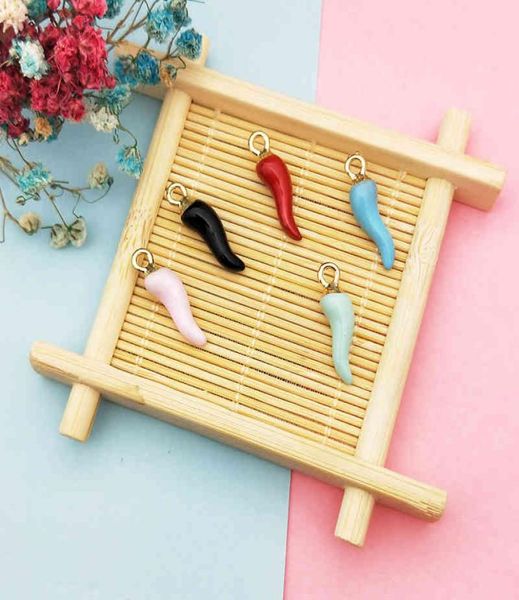 10pcs enamel chili metal pendants oil drop vegetable pepper charms for diy handmade earring jewelry material accessories3200374, Bronze;silver
10pcs enamel chili metal pendants oil drop vegetable pepper charms for diy handmade earring jewelry material accessories3200374, Bronze;silver