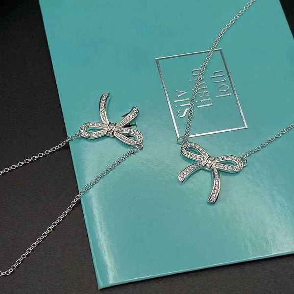 fashion designer tiff necklace butterfly necklace sterling silver simple temperament light luxury full diamond smooth bow knot pendant neckl
fashion designer tiff necklace butterfly necklace sterling silver simple temperament light luxury full diamond smooth bow knot pendant neckl