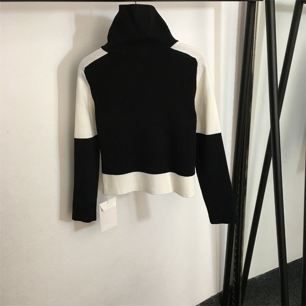 womens sweaters autumn diamond embedding flower breast pin decoration standing collar knitted cardigan coat short color matching 230904, White;black
womens sweaters autumn diamond embedding flower breast pin decoration standing collar knitted cardigan coat short color matching 230904, White;black