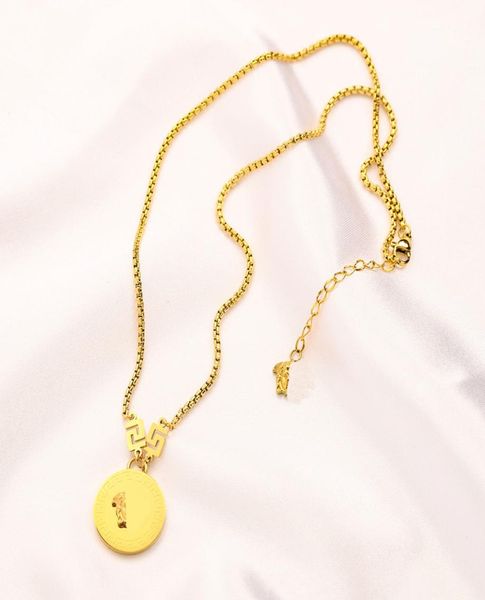 gold necklace luxury designer pearl necklaces pendant choker pendant chain women stainless steel letter statement jewelry accessor4710072, Silver
gold necklace luxury designer pearl necklaces pendant choker pendant chain women stainless steel letter statement jewelry accessor4710072, Silver