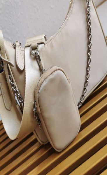 luxurys designers bags handbags women messenger handbag embossing coussin small tote shoulder crossbody bag36403115110
luxurys designers bags handbags women messenger handbag embossing coussin small tote shoulder crossbody bag36403115110