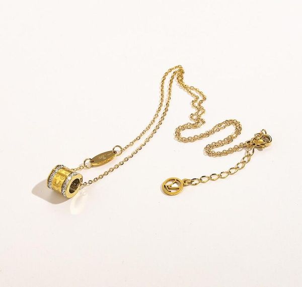 16 style luxury brand designer clover letter pendant necklaces stainless steel choker newklace chains for lady womens party weddin8505024, Silver
16 style luxury brand designer clover letter pendant necklaces stainless steel choker newklace chains for lady womens party weddin8505024, Silver