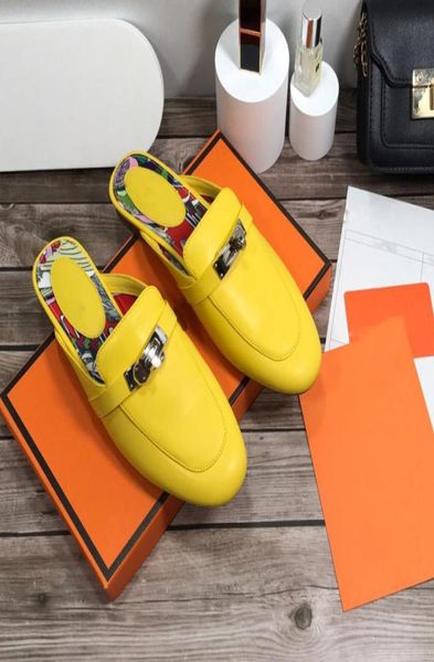2021 designer slippers genuine leather oz mules sandals princetown kelly metal chain shoe luxury women loafers odile skin lady2011188, Black
2021 designer slippers genuine leather oz mules sandals princetown kelly metal chain shoe luxury women loafers odile skin lady2011188, Black
