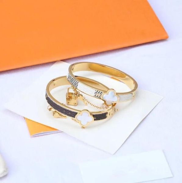 donkey home bangle fourleaf clover unpacking bracelet classic fashion old flower paste skin men and women lovers with the same of1990450, Black
donkey home bangle fourleaf clover unpacking bracelet classic fashion old flower paste skin men and women lovers with the same of1990450, Black