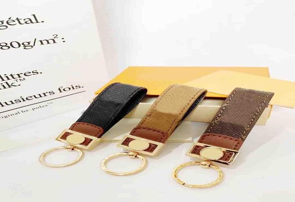 luxury keychain for men ring holder brand designers key chain gift box women car bag keychains3072314, Silver 
luxury keychain for men ring holder brand designers key chain gift box women car bag keychains3072314, Silver