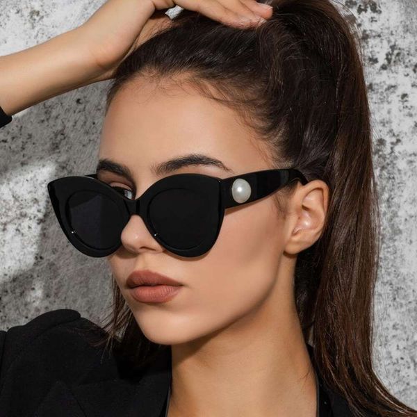 item title fashionable cat eye big frame sunglasses candy colored pearl glasses womens, White;black
item title fashionable cat eye big frame sunglasses candy colored pearl glasses womens, White;black
