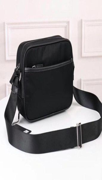 2021 new excellent quality cross body bag for men purse orignal messenger bag satchel waterproof man shoulder bag parachute fabric9805733
2021 new excellent quality cross body bag for men purse orignal messenger bag satchel waterproof man shoulder bag parachute fabric9805733