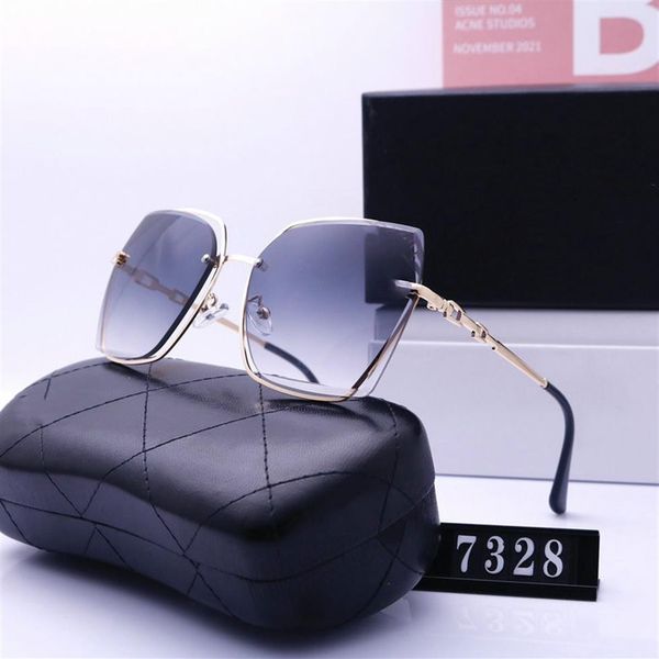 designer sunglasses for women and men fashion model special uv 400 protection letter leg double beam frame outdoor brands design a305k, White;black
designer sunglasses for women and men fashion model special uv 400 protection letter leg double beam frame outdoor brands design a305k, White;black