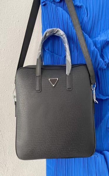 designers briefcase handbag crossbody bag classic men briefcases bag office laphandbags highcapacity business tr8367784
designers briefcase handbag crossbody bag classic men briefcases bag office laphandbags highcapacity business tr8367784