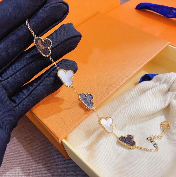 fashion design cuff link chains luxury jewelry charm bracelet classic accessories elegant senior party travel essential5444717, Black
fashion design cuff link chains luxury jewelry charm bracelet classic accessories elegant senior party travel essential5444717, Black