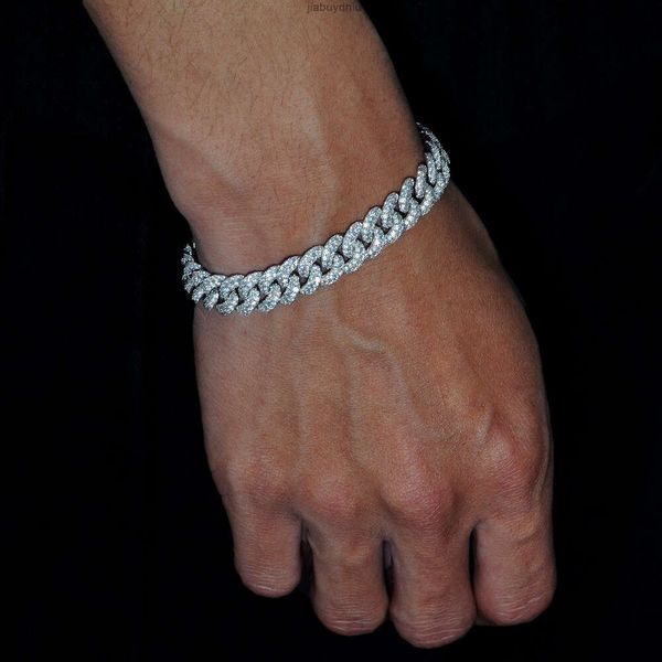 hip hop jewelry cuban chain vogue design custom silver 8mm double rows iced out moissanite link bracelet
hip hop jewelry cuban chain vogue design custom silver 8mm double rows iced out moissanite link bracelet