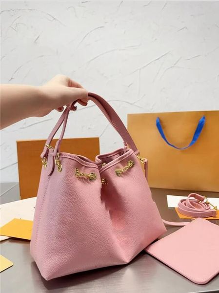 women bucket bag summer bundle handbag degrade chain underarm tote designer shoulder crossbody bags quality monograms messenger wallet
women bucket bag summer bundle handbag degrade chain underarm tote designer shoulder crossbody bags quality monograms messenger wallet