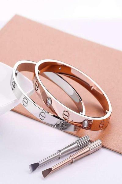 fashion new rose gold 316l stainless steel screw bangle bracelet with screwdriver and original box never lose snap jewelry wholesa5357957, Black
fashion new rose gold 316l stainless steel screw bangle bracelet with screwdriver and original box never lose snap jewelry wholesa5357957, Black