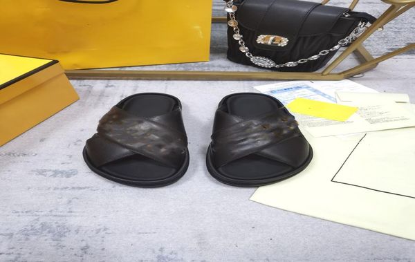 2022 designer women039s luxury slippers platform leisure summer flat beach sandals size 3542 with box7023805, Black
2022 designer women039s luxury slippers platform leisure summer flat beach sandals size 3542 with box7023805, Black