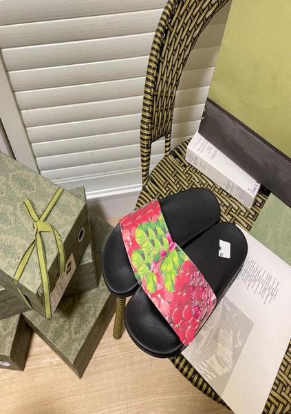 slippers women autumn and winter home couples warm home plush whole cotton shoes 3545 scuffs household products comfortable s9052893, Black
slippers women autumn and winter home couples warm home plush whole cotton shoes 3545 scuffs household products comfortable s9052893, Black