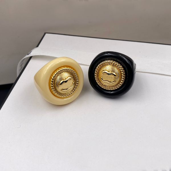 exquisite luxury design jewelry rings charm fashion popular acrylic style ring classic premium jewelry accessories selected couple gift plat, Golden;silver
exquisite luxury design jewelry rings charm fashion popular acrylic style ring classic premium jewelry accessories selected couple gift plat, Golden;silver