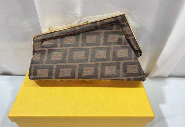 designer wallets way womens tote handbags genuine leather classic crossbody bags doubler f buckle cowhide fashoin 2022 shouler bag7717081, Red;black
designer wallets way womens tote handbags genuine leather classic crossbody bags doubler f buckle cowhide fashoin 2022 shouler bag7717081, Red;black