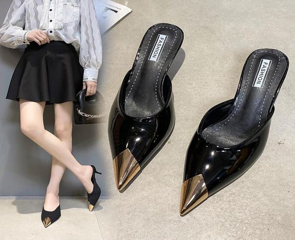 slippers 5 cm high heels women 2022 designers mature elegant suede patent leather pointed toe metal decorations mules7605301, Black
slippers 5 cm high heels women 2022 designers mature elegant suede patent leather pointed toe metal decorations mules7605301, Black